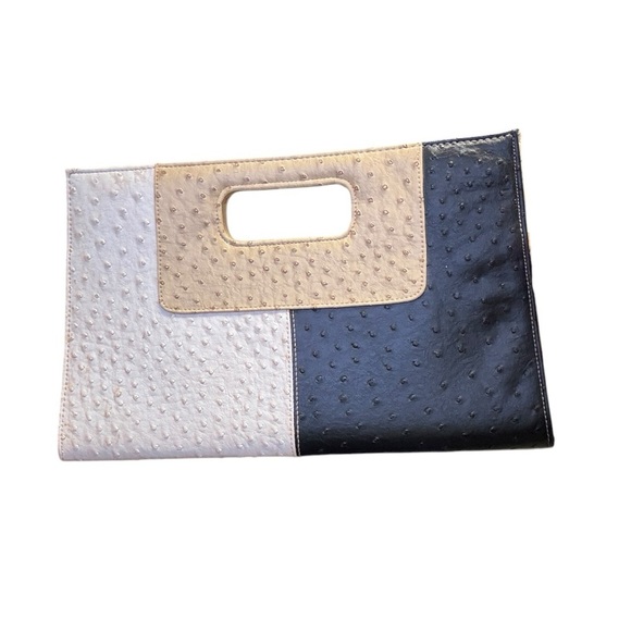 Geometric Black Cream Faux Ostrich Embossed Classy Clutch - Picture 5 of 11